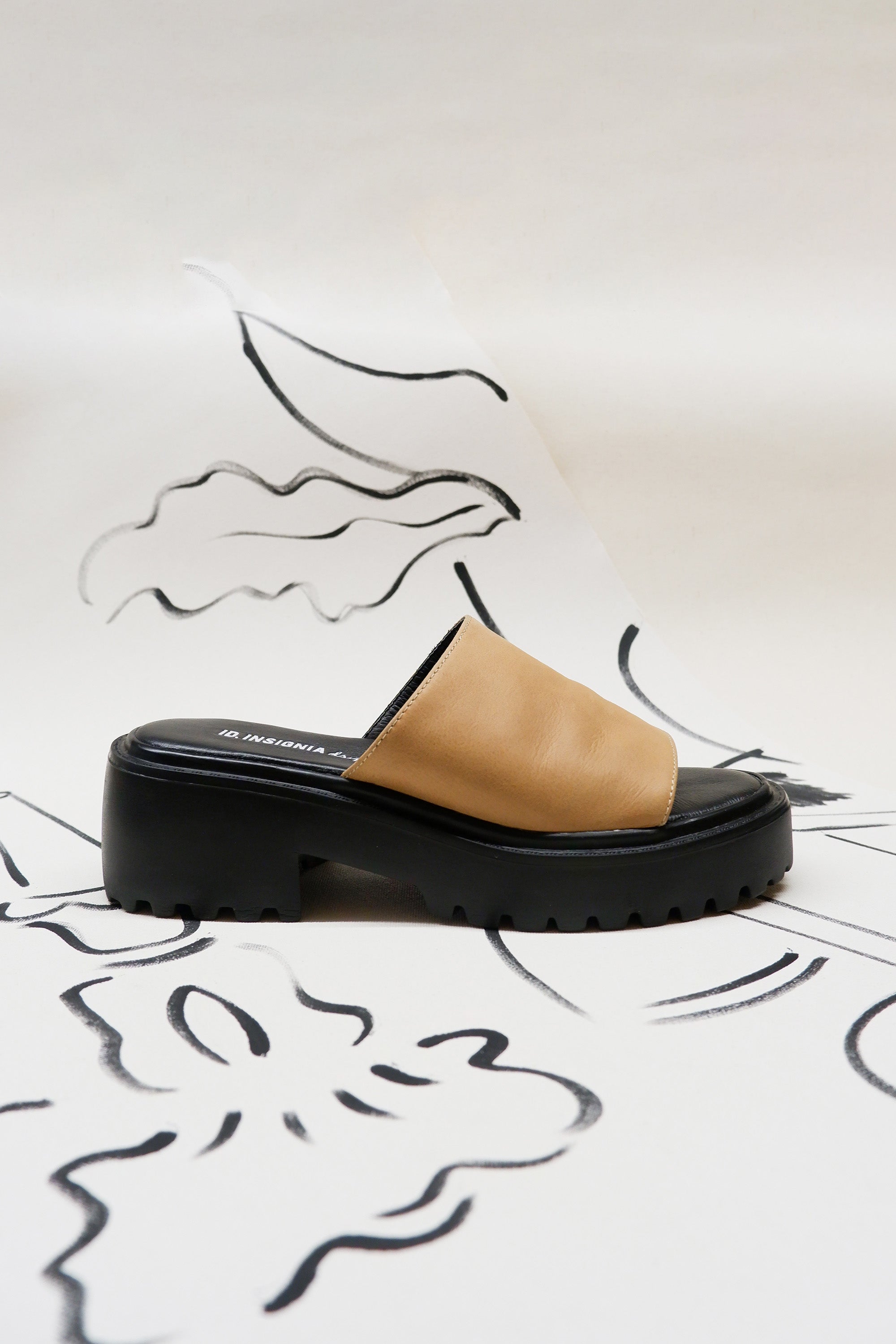 Platformsandal-90s-taupe-