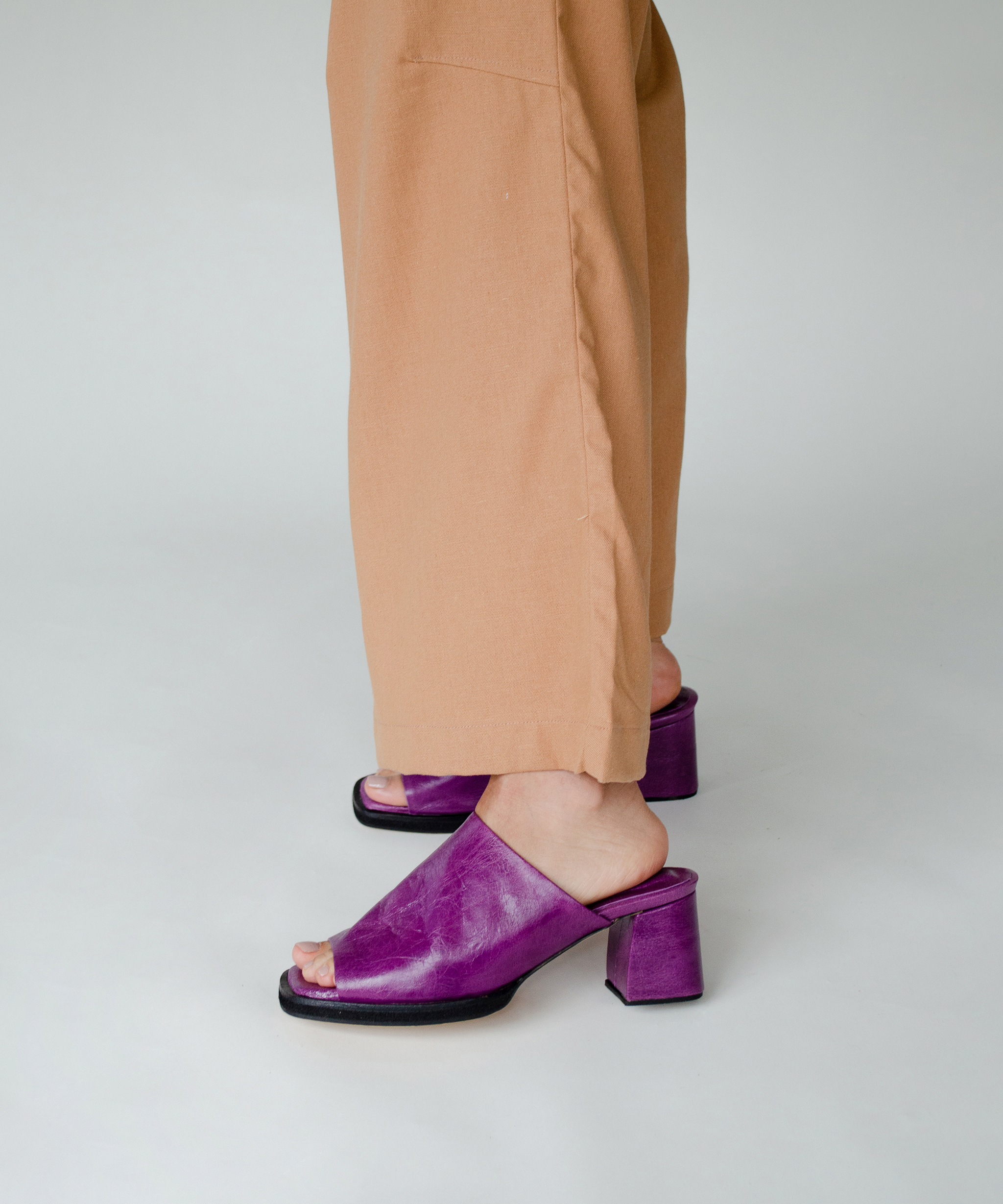 Libra Mule Sandal Fun Dahlia INSIGNIA dsgn International